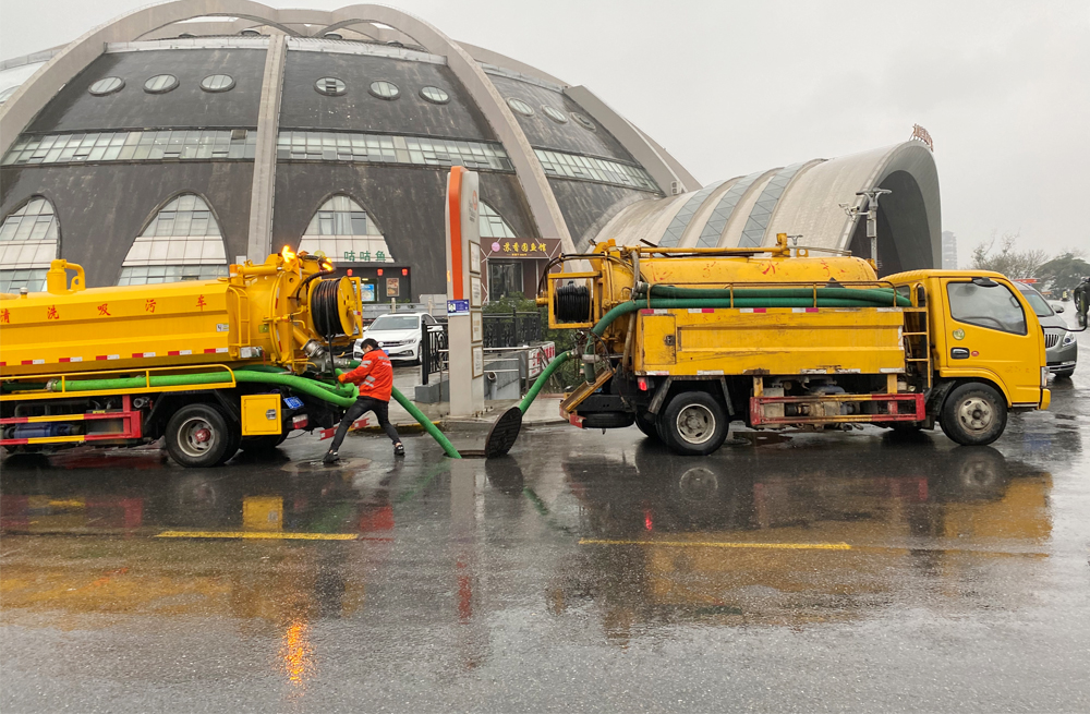 271嘉善商场管道清淤