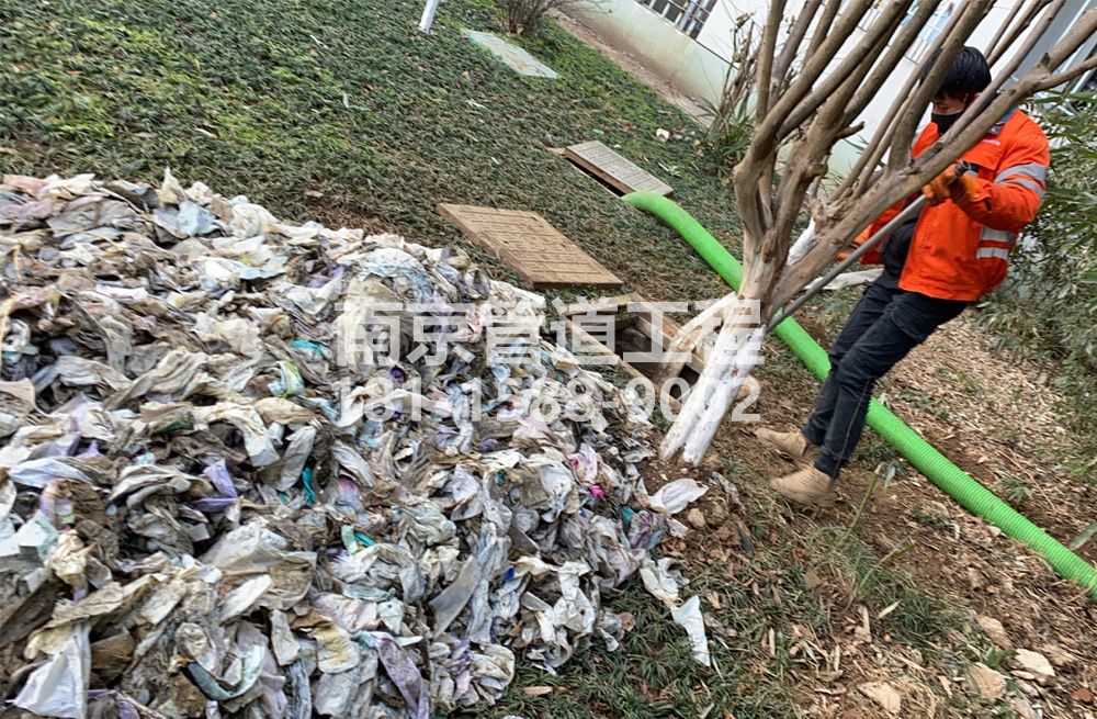 315嘉善化粪池垃圾清理